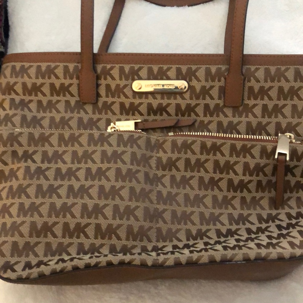 Michel Kors Handbag